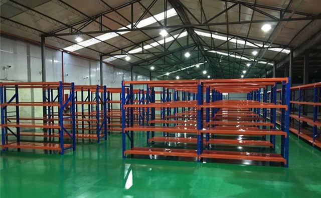 倉(cāng)庫(kù)重型貨架