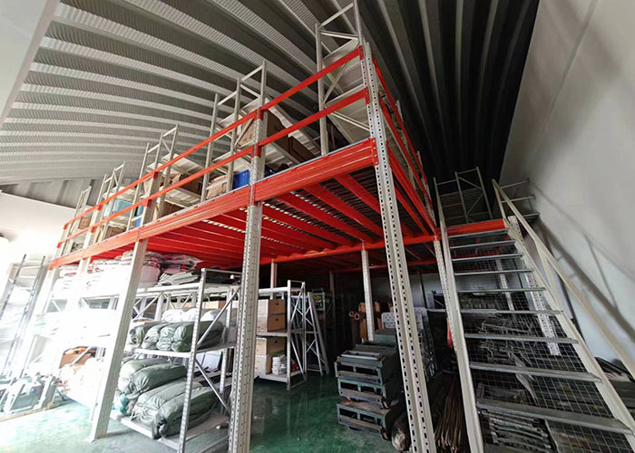 深圳閣樓式貨架訂購避雷4種方法