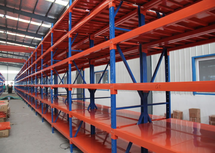 東莞輕型貨架訂做