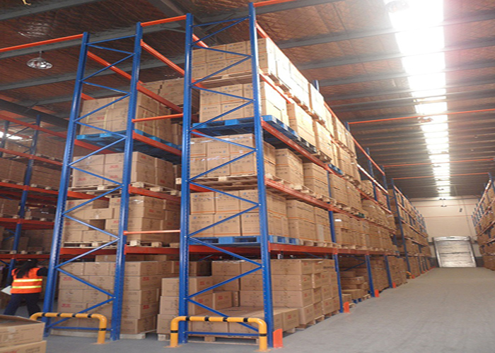 東莞重型倉庫貨架安全標(biāo)準(zhǔn)有哪些?4個(gè)必須檢查的結(jié)構(gòu)點(diǎn)